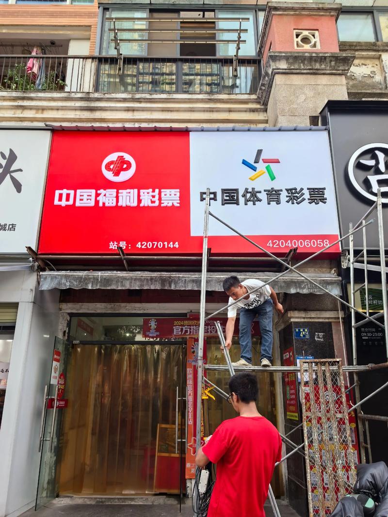 广告设计制作：视觉锤的敲击